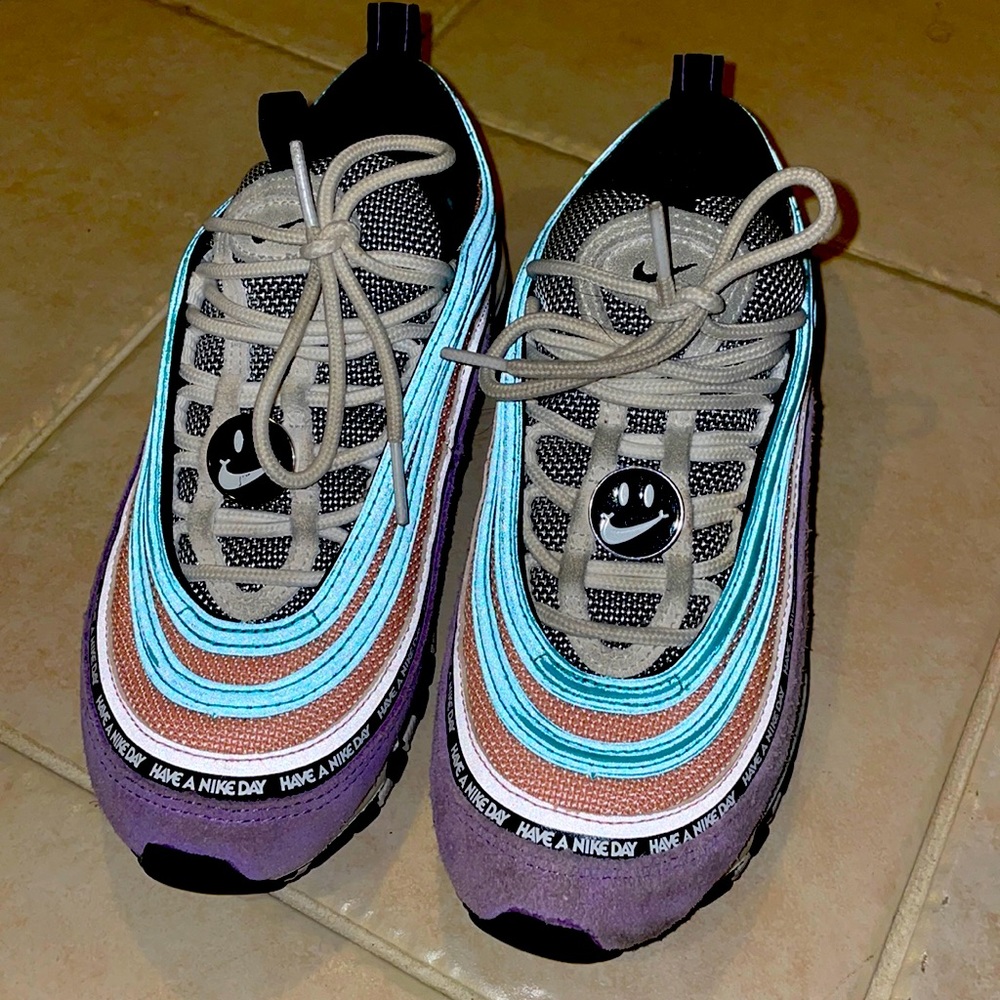 Nike air max - limited edition have a nike day